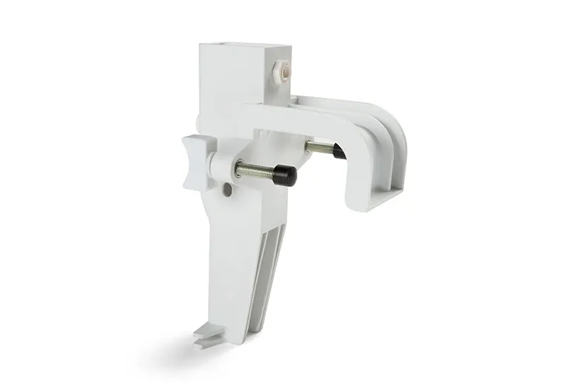 POLE BRACKET (DOVETAIL SCREWS AND RUBBER FENDER INCLUDED)